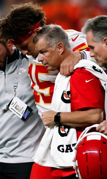 Mahomes' injury puts a damper on Chiefs' 30-6 blowout of Broncos
